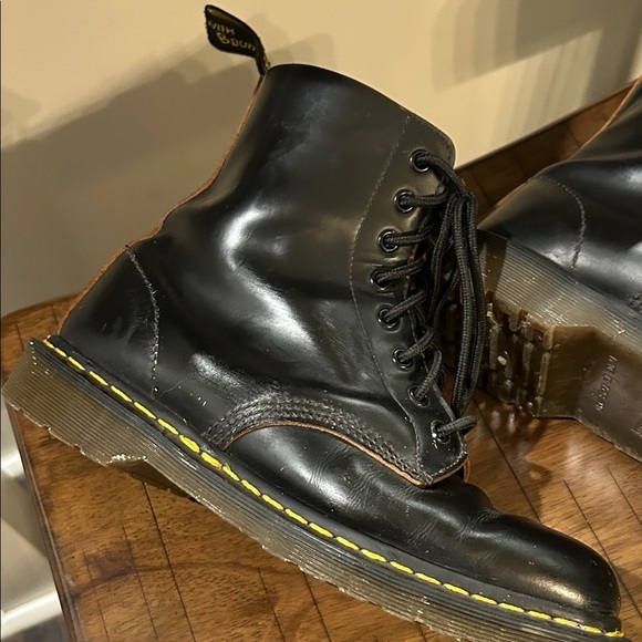 Dr. Martens Black  Lace-Up Boots. Men’s Size 8